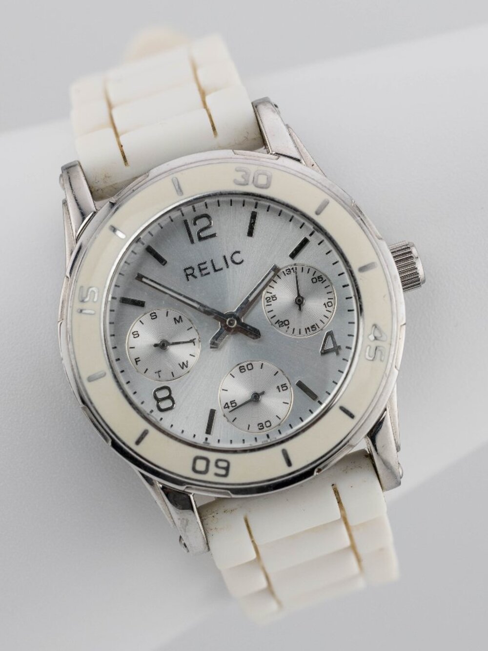 Relic ZR15582 Hanna White Silicone Quartz Analog Women's Watch New Battery